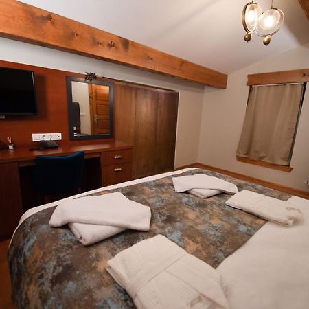 Ahiska Palas Otel Kars Esterno foto