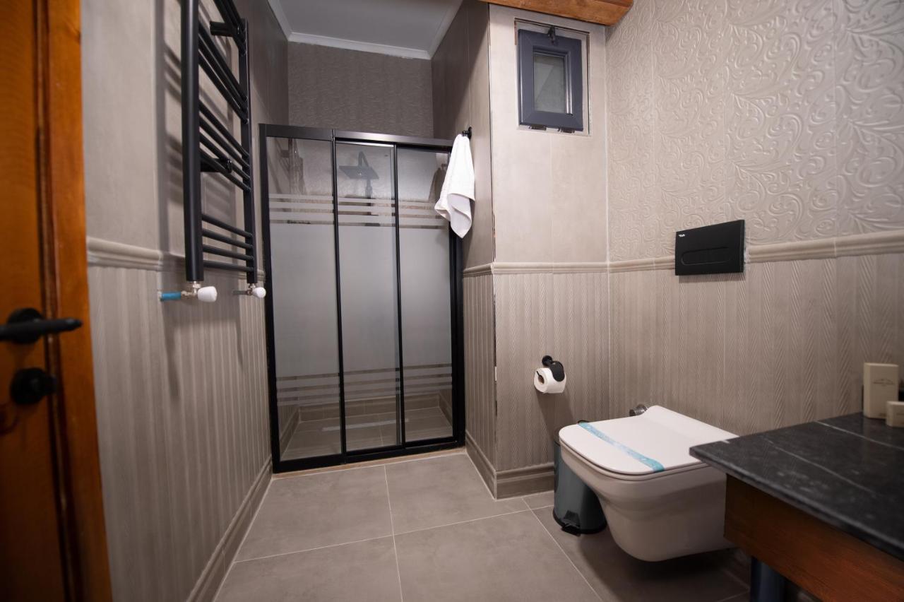 Ahiska Palas Otel Kars Esterno foto