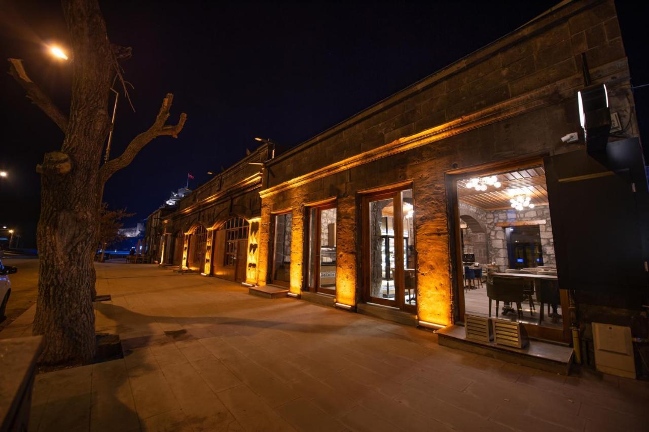 Ahiska Palas Otel Kars Esterno foto